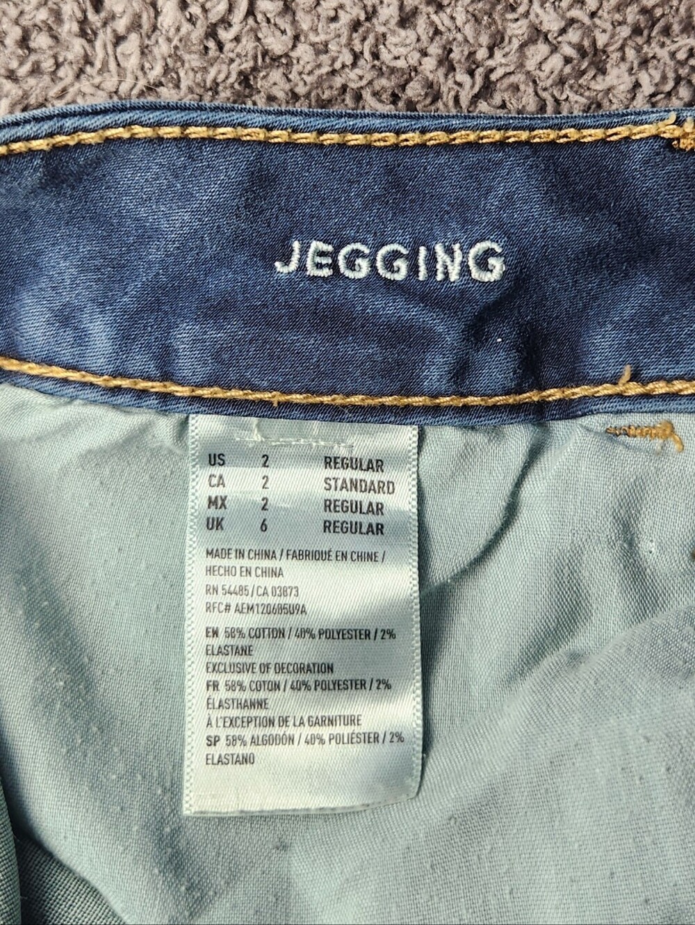 Dark Wash American Eagle Low-Rise Jeggings - Picture 5 of 16